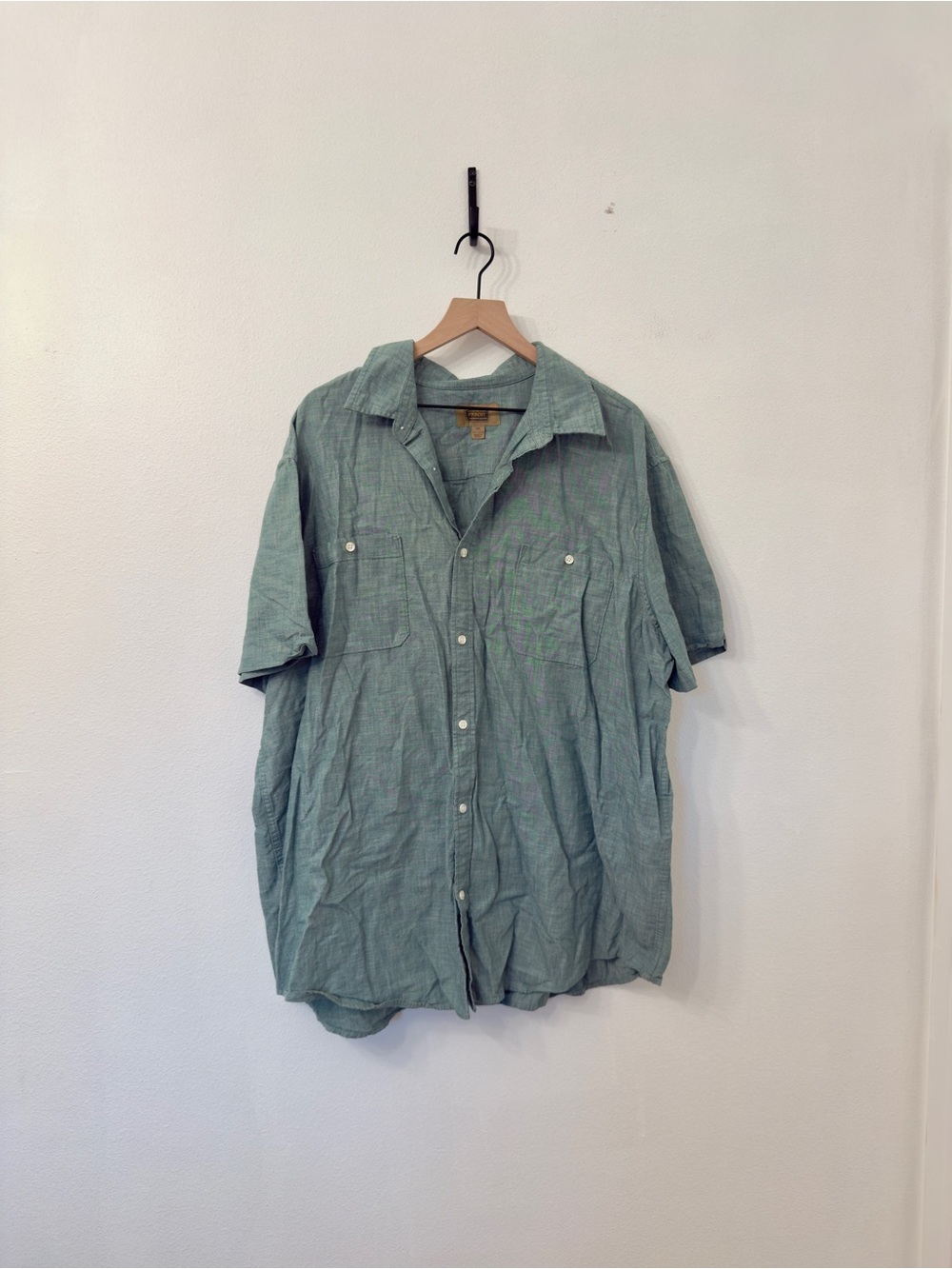 The Foundry Supply Co. Short-Sleeve Button-Down Shirt in Sage Green